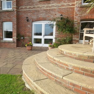 steps-in-back-garden